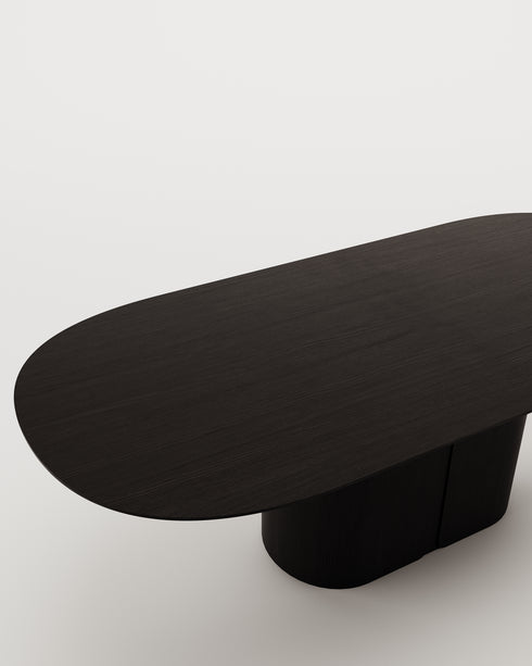 LONDON DINING TABLE